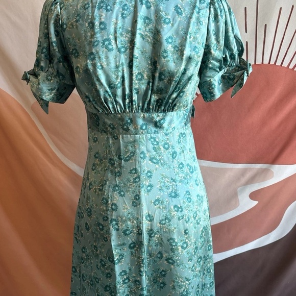 Vintage Betsey Johnson Blue Daisy Floral Dress 100% Silk Dress Size 4 - Picture 9 of 14